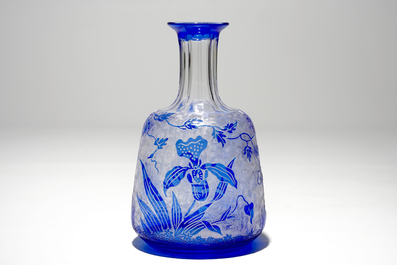 Un vase Art Nouveau en crystal Val-Saint-Lambert, d&eacute;but du 20&egrave;me