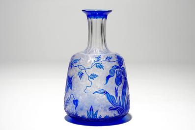 A fine engraved Val-Saint-Lambert crystal art nouveau vase, early 20th C.