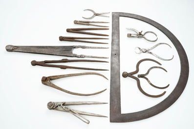 A set of wrought iron compasses and measuring tools, 18/19th C.