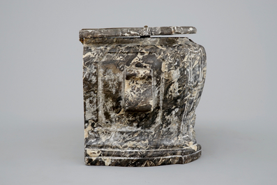 A French marble storage box with cover, 17/18th C.