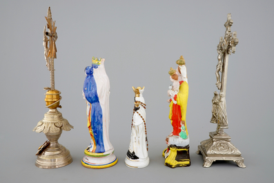 A lot of religious items: 3 ex-voto, 3 figures of Mary, 2 crucifixes and 2 Dutch Delft tiles