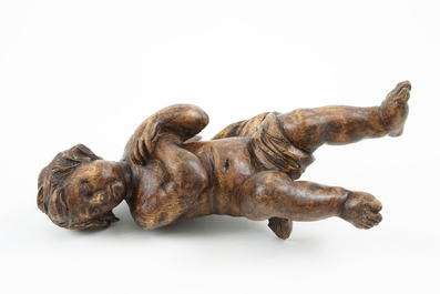 A patinated carved wood angel, 18/19th C.