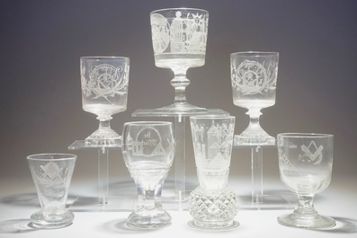 Un lot de 7 verres grav&eacute;s aux sujets ma&ccedil;onniques, franc-ma&ccedil;onnerie, 19/20&egrave;me si&egrave;cle