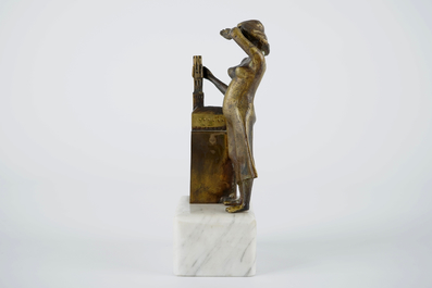 Jef Claerhout (1937), Laat de halletoren zien, une petite groupe en bronze