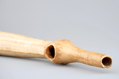 An African ivory trumpet, 19/20th C.