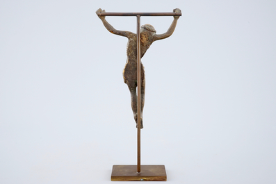 Christ sur la croix en bronze, traces de dorure, Flandres, 15&egrave;me