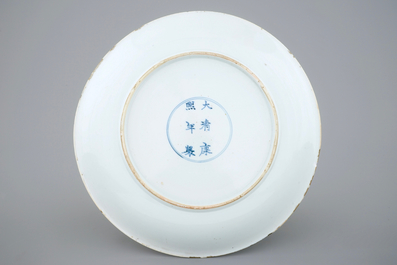 Een Chinees famille verte bord, Kangxi merk en periode