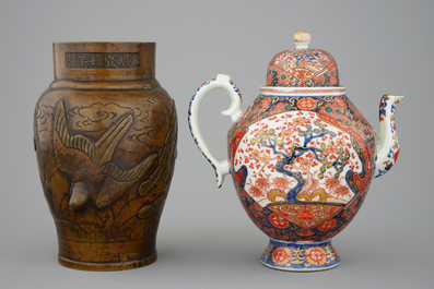 A large Imari teapot and a bronze vase decorated with birds, Japan, Meiji, 19th C.