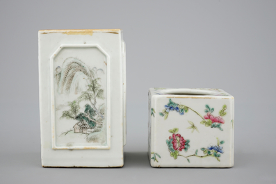 Een Chinese vierkante penseelpot en een famille rose penselenwasser, 19/20e eeuw