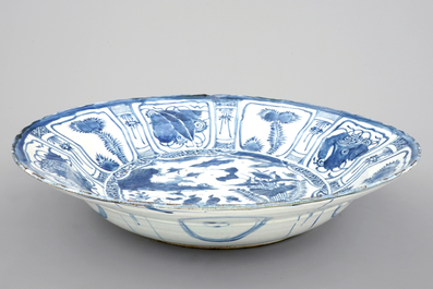 A massive blue and white Chinese kraak porcelain dish, 17th C.