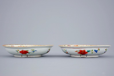 A rare pair of Chinese export porcelain &quot;Pompadour&quot; oval bowls, ca. 1745