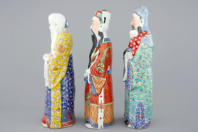 A set of 3 Chinese famille rose figures of immortals, 19th C.