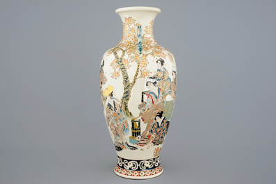 Un grand vase Satsuma, Japon, Meiji, 19&egrave;me