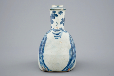 Een blauw-witte kendi in de vorm van een kikker, Wanli, 1573-1619