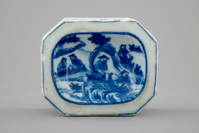 A Chinese blue and white salt after a European model, 1st half 18th C.