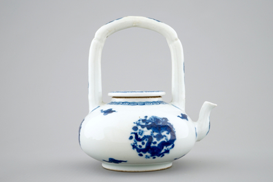A Chinese blue and white high-handled dragons teapot, Kangxi