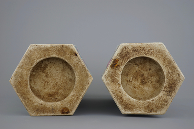 A pair of hexagonal Chinese famille rose vases, 19th C.