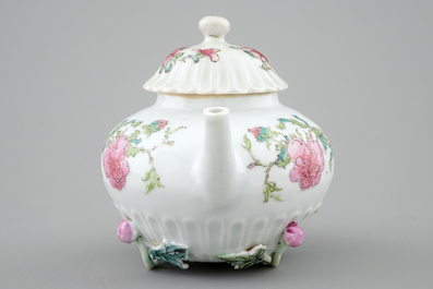 A fine Chinese famille rose teapot with applied lotus stems, Yongzheng, 1723-1735