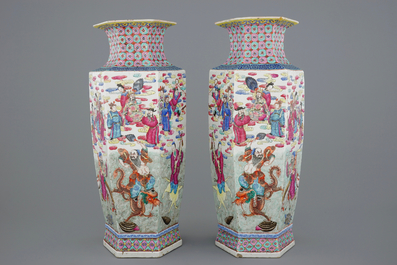 A pair of hexagonal Chinese famille rose vases, 19th C.