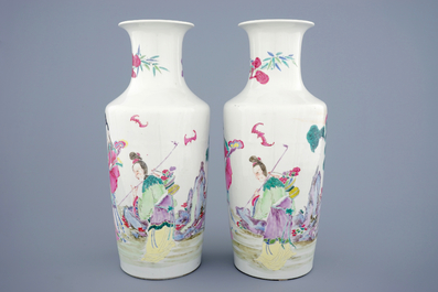 A pair of Chinese famille rose rouleau vases with ladies and a deer, Yongzheng, 1723-1735