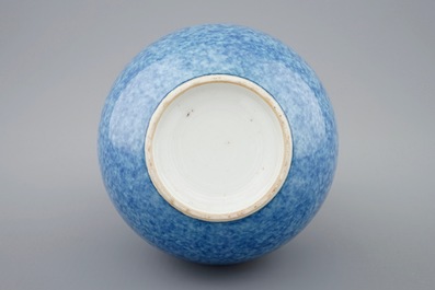 A Chinese monochrome powder blue double gourd vase, 18/19th C.