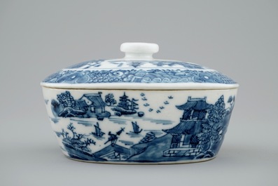 A Chinese blue and white butter tub on stand, Qianlong, 18th C.