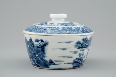 A Chinese blue and white butter tub on stand, Qianlong, 18th C.