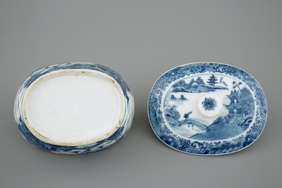 A Chinese blue and white butter tub on stand, Qianlong, 18th C.