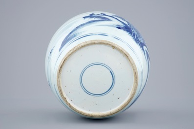 Een Chinese blauw-witte gemberpot, Kangxi