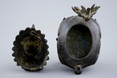 Un br&ucirc;le-parfum en bronze en forme de Qilin, Chine, fin de la Dynastie Ming