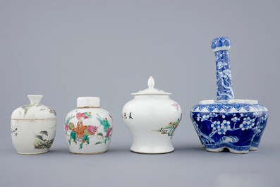 A Chinese blue and white tulip vase and 3 small famille rose covered jars, 19th C.