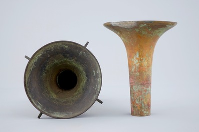 Un vase gu en bronze, Chine, fin de la Dynastie Ming