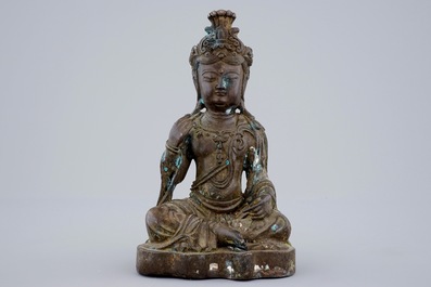 Een Chinese bronzen figuur van Boeddha Shakyamuni, 19e eeuw