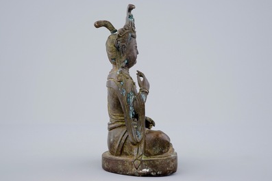 Een Chinese bronzen figuur van Boeddha Shakyamuni, 19e eeuw