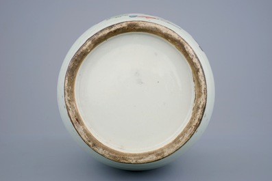 A Chinese famille rose vase with playing boys and a sleeping teacher, 19/20th C.