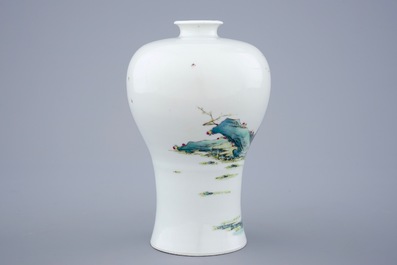 A fine Chinese famille rose meiping vase with a figurative scene, 19/20th C.