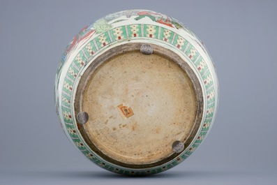 A Chinese famille verte fish bowl with figures, 19th C.