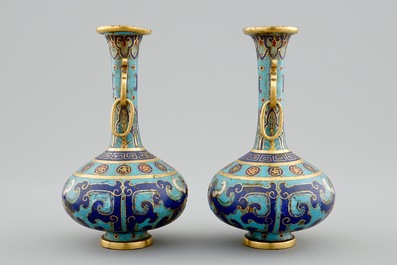 A pair of small Chinese cloisonn&eacute; bottle-shaped vases, 18/19th C.