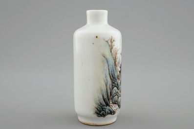 A Chinese snuff bottle with a landscape, 20th C.