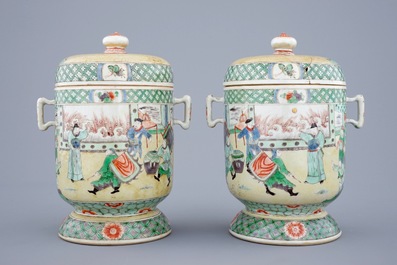 A pair of Chinese famille verte Kangxi style covered bowls, 19th C.