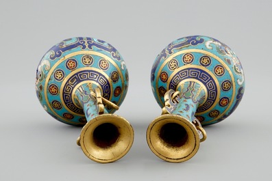 A pair of small Chinese cloisonn&eacute; bottle-shaped vases, 18/19th C.