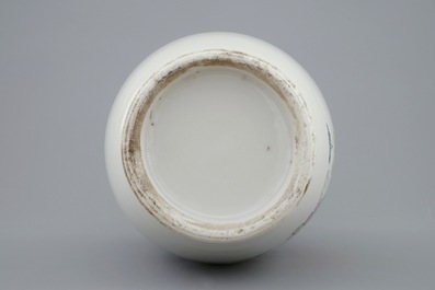 Un vase et un bol en porcelaine de Chine famille rose, 19&egrave;me