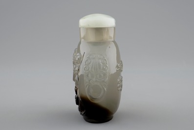 A fine Chinese agate snuff bottle, 18/19th C.