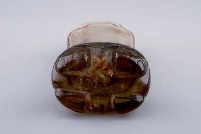A Chinese rock crystal vase with bats, 19th C.