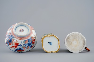 Een Chinese vaas en kom met Europese beschildering en een bierpul, Kangxi/Qianlong, 18e eeuw