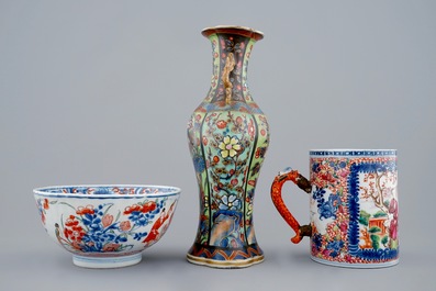 Een Chinese vaas en kom met Europese beschildering en een bierpul, Kangxi/Qianlong, 18e eeuw