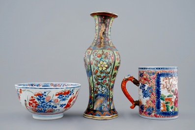 A clobbered vase, an Amsterdam bont bowl and a beer mug of Mandarin design, Kangxi/Qianlong, 18th C.