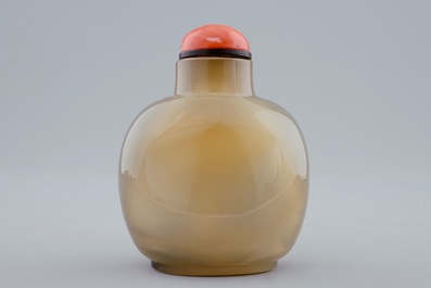 A fine Chinese agate snuff bottle, 18/19th C.
