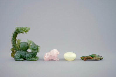 Four various Chinese quartz and jadeite carvings, 19/20th C.