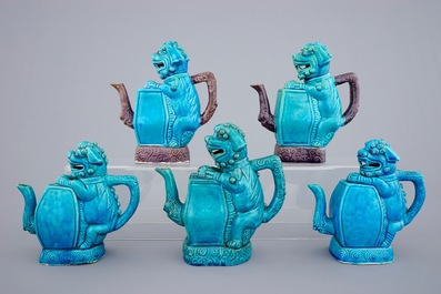 A collection of 5 Chinese turquoise glazed cadogan teapots in the shape of buddhist lions, Republic, 20th C.